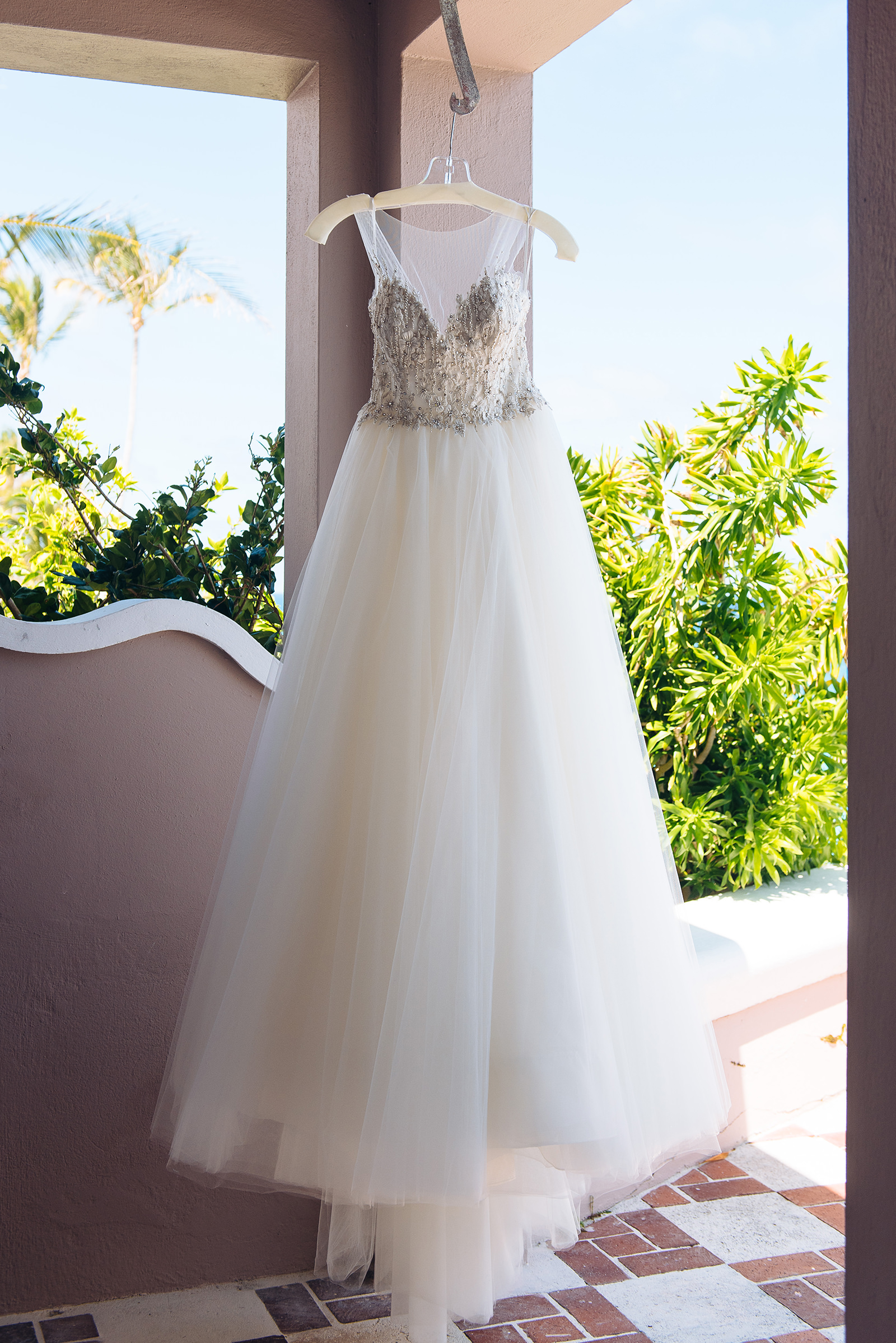 The wedding of Annie & Bruce at Coral Beach Club, Paget