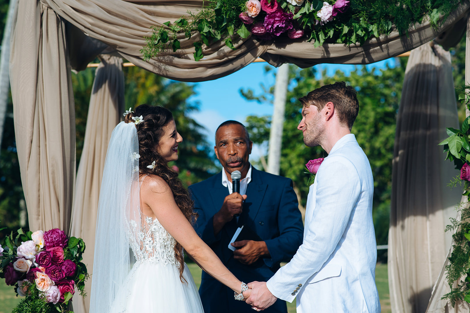 The wedding of Annie & Bruce at Coral Beach Club, Paget