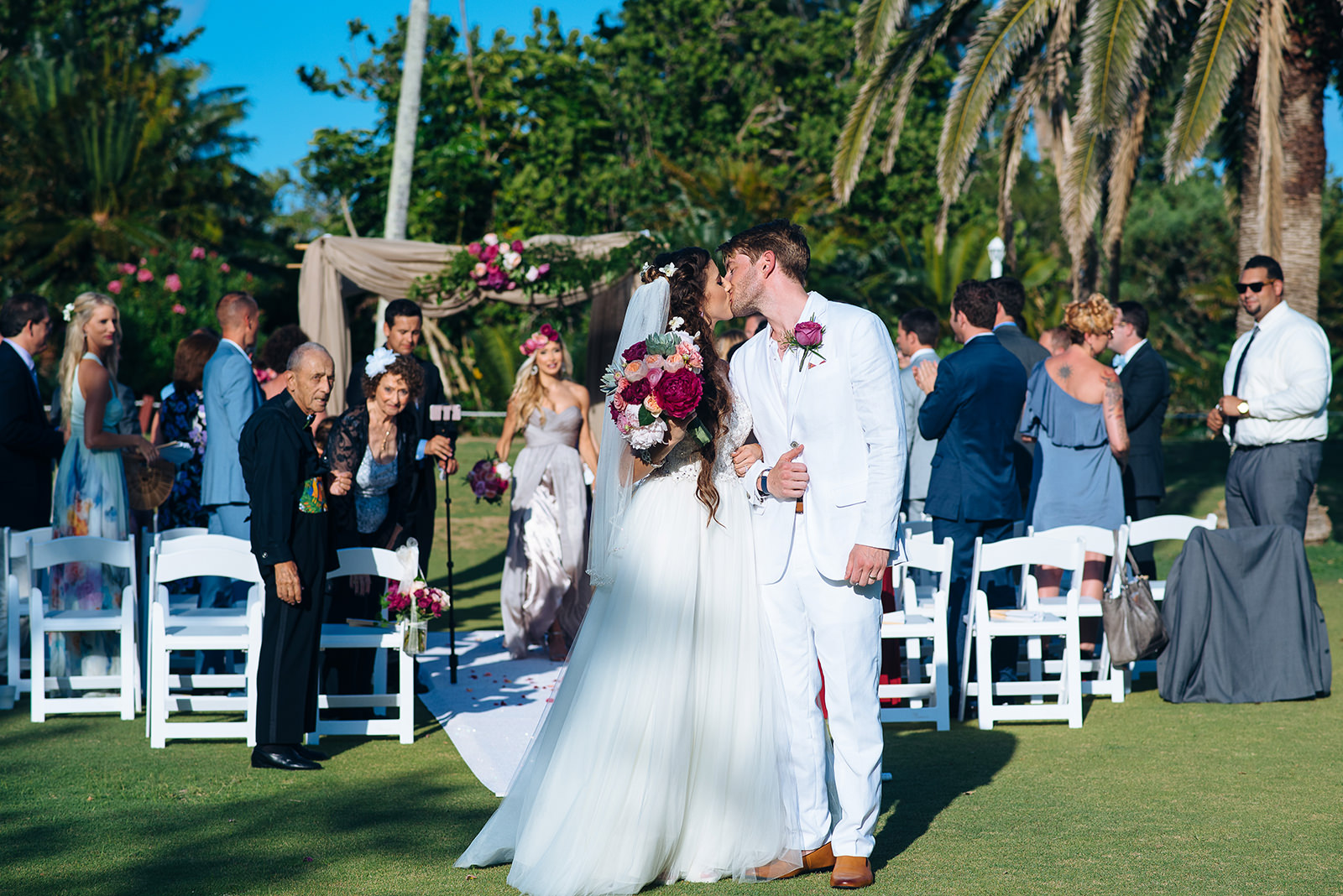 The wedding of Annie & Bruce at Coral Beach Club, Paget