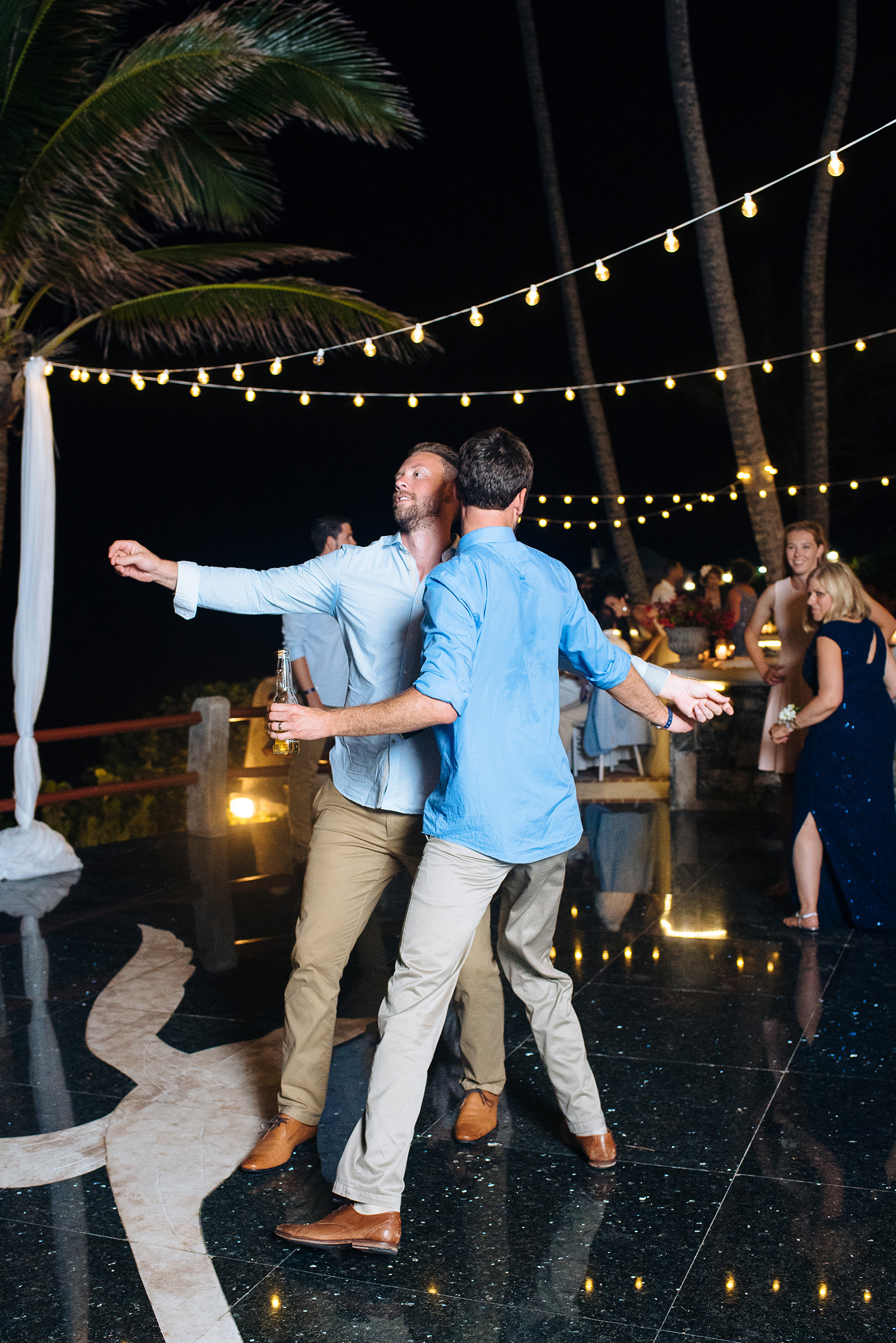 The wedding of Annie & Bruce at Coral Beach Club, Paget