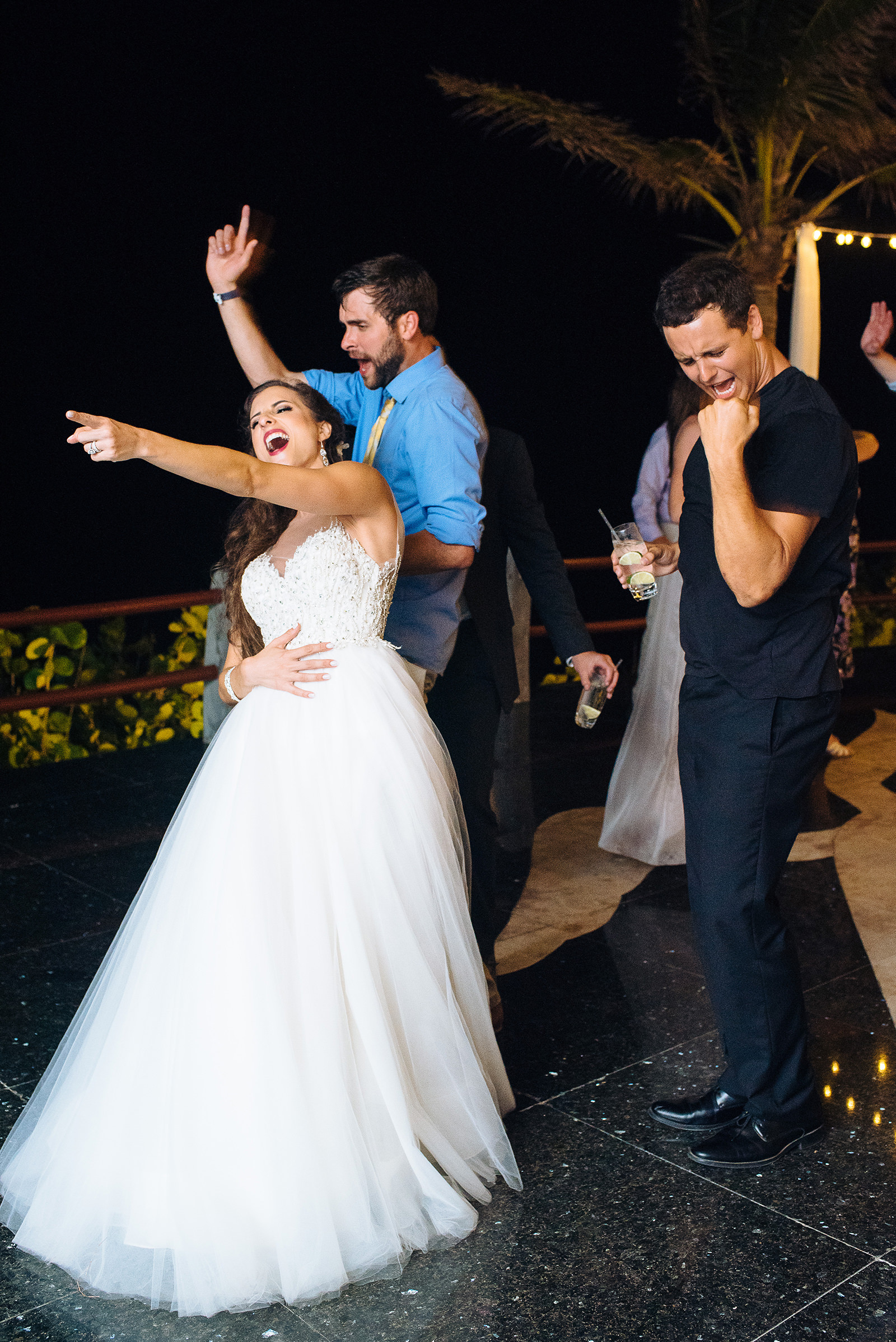 The wedding of Annie & Bruce at Coral Beach Club, Paget
