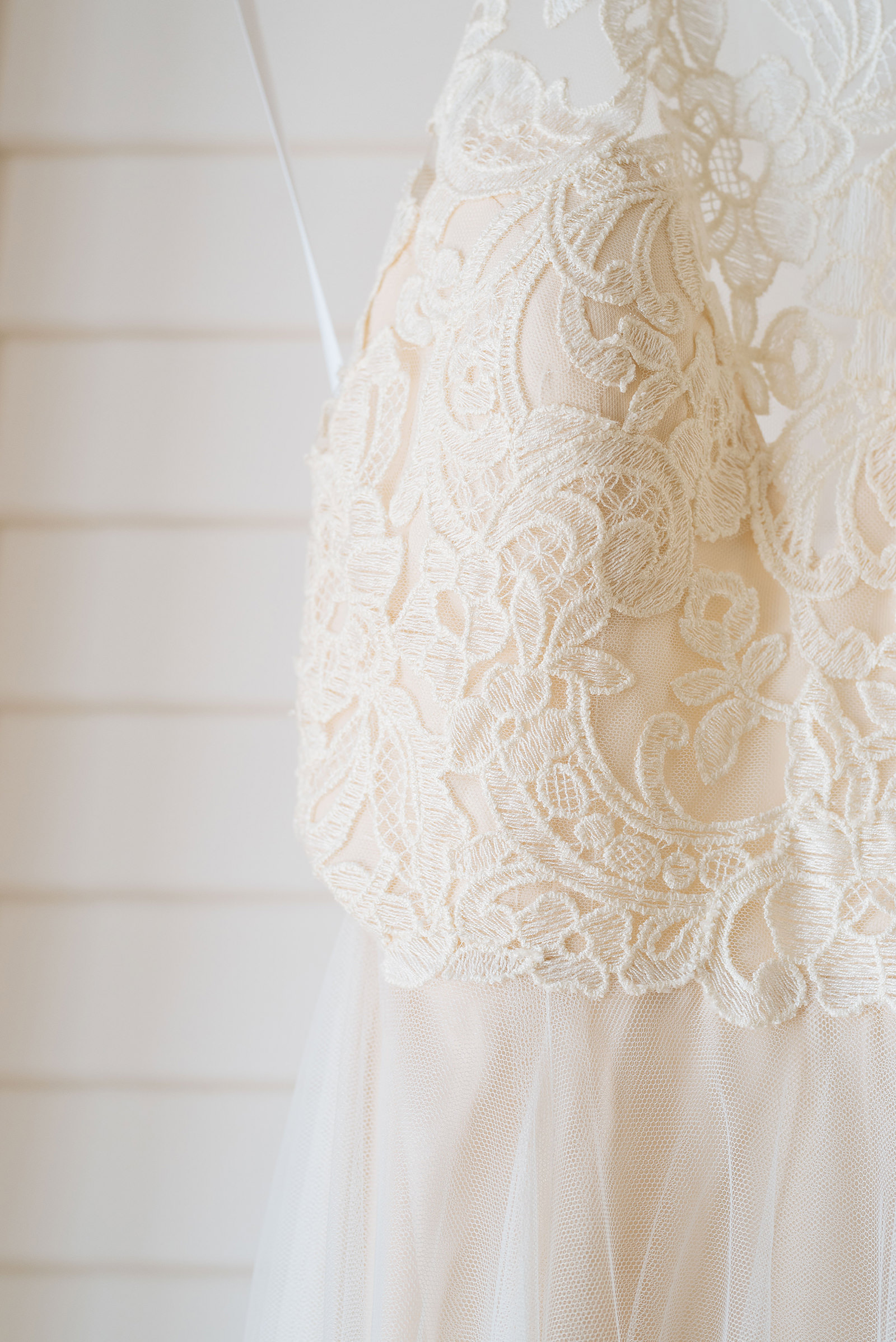 The wedding of Nina & Phil at Elbow Beach Hotel, Paget