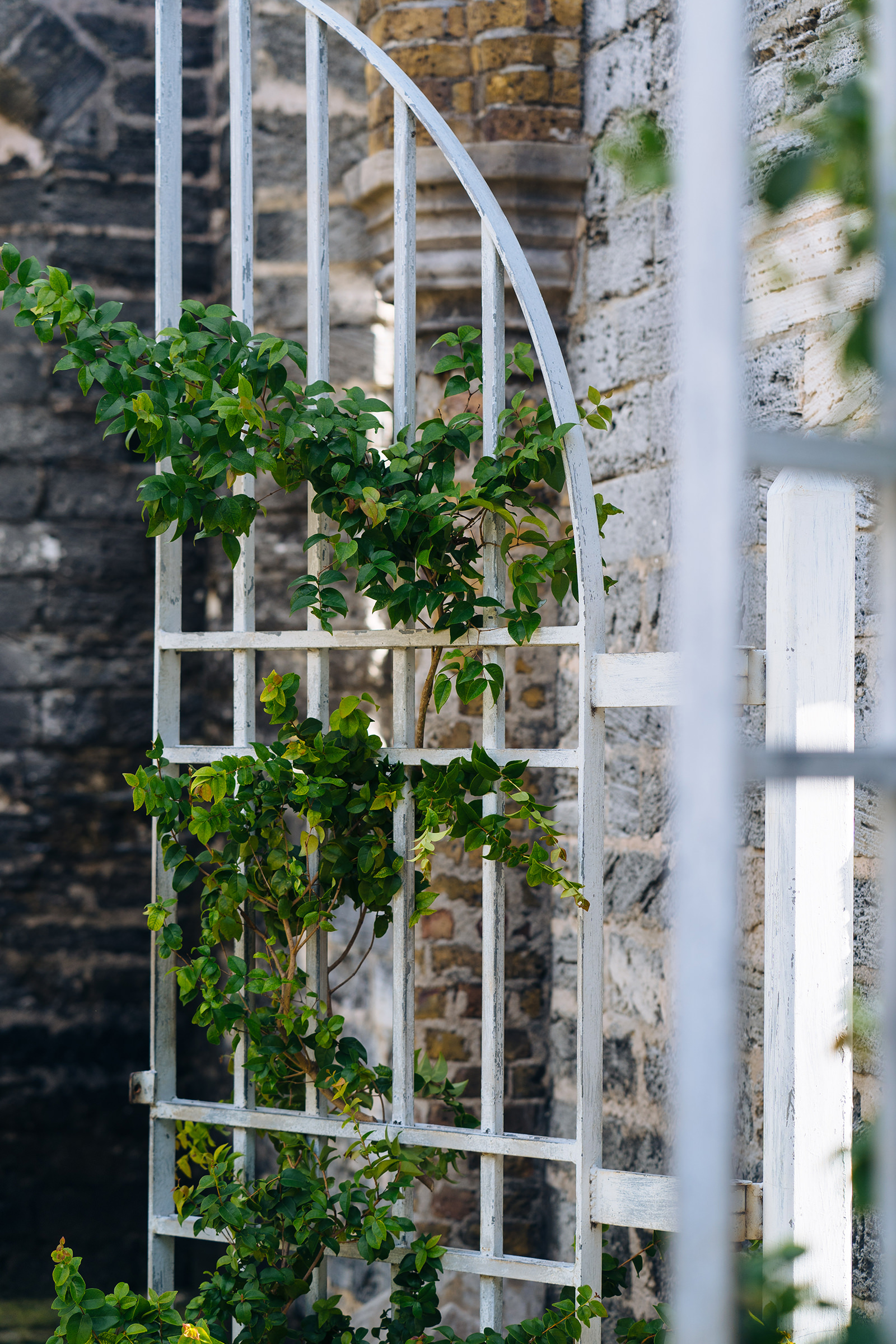 The wedding of Octavia & Matt at The Unfinished Church, St. George's