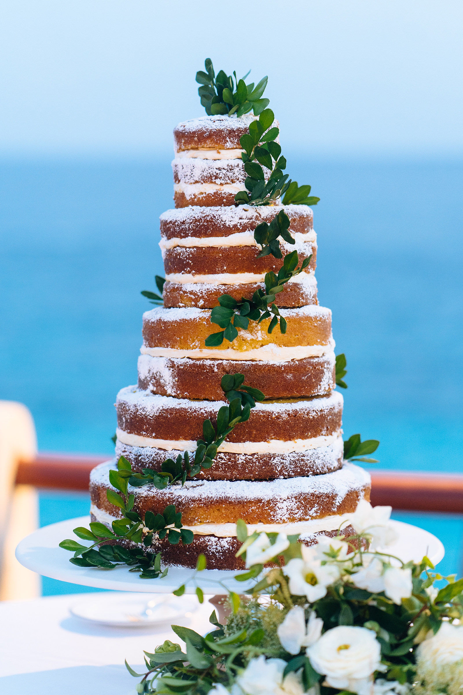 The wedding of Octavia & Matt at Coral Beach Club, Paget
