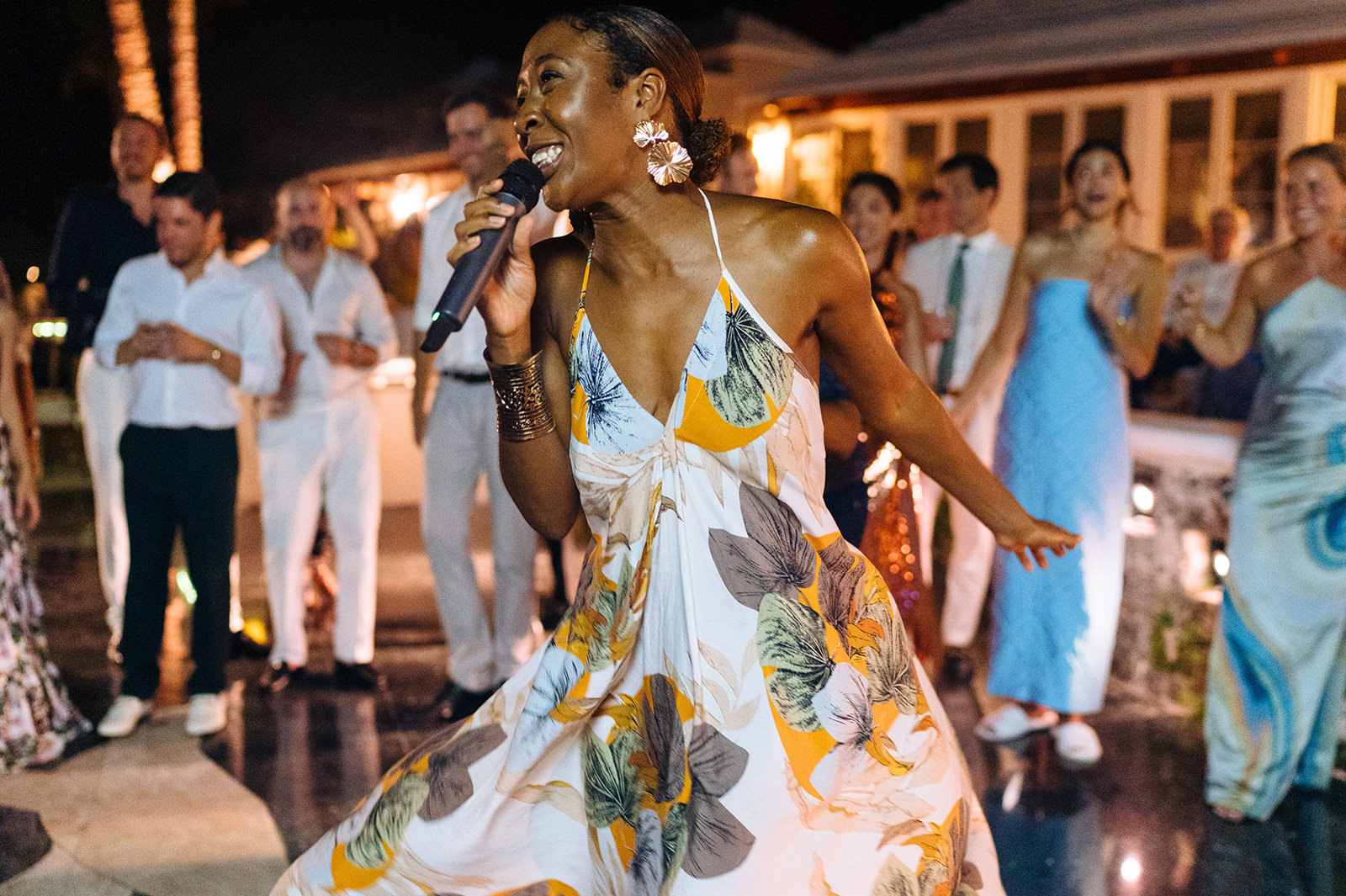 The wedding of Octavia & Matt at Coral Beach Club, Paget