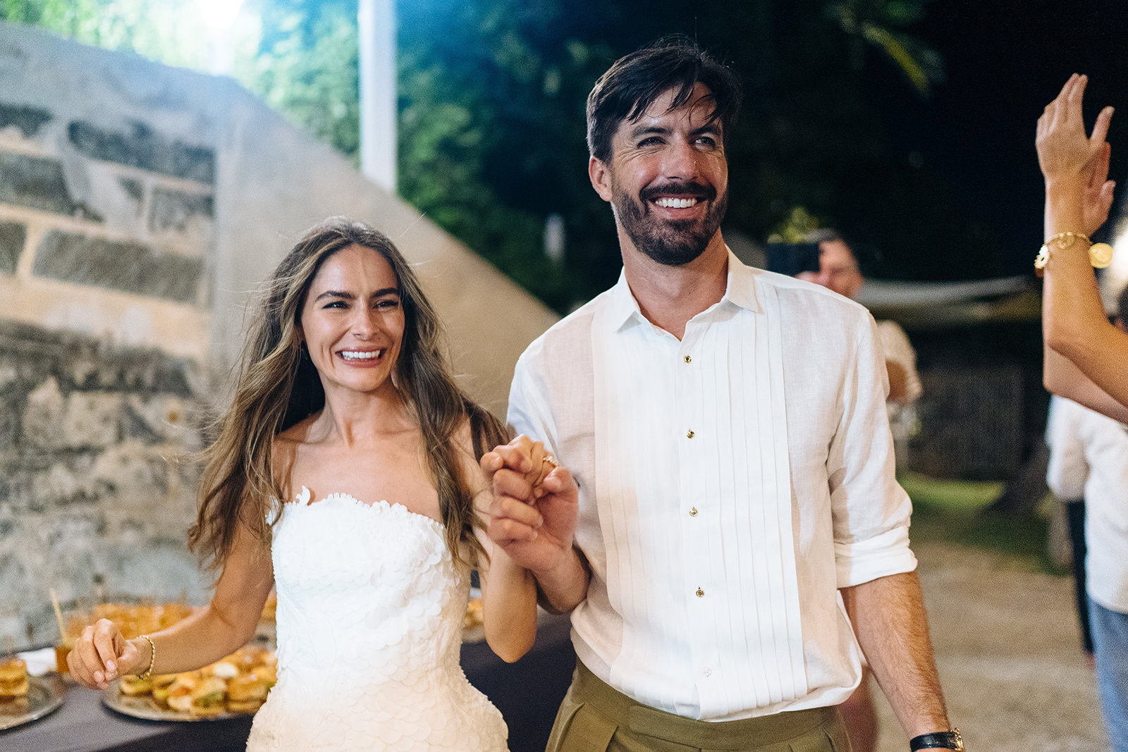 The wedding of Octavia & Matt at Coral Beach Club, Paget